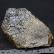 鉄橄欖石と磁鉄鉱・Fayalite&Magnetite [プロト鉄末野閃石を伴う]