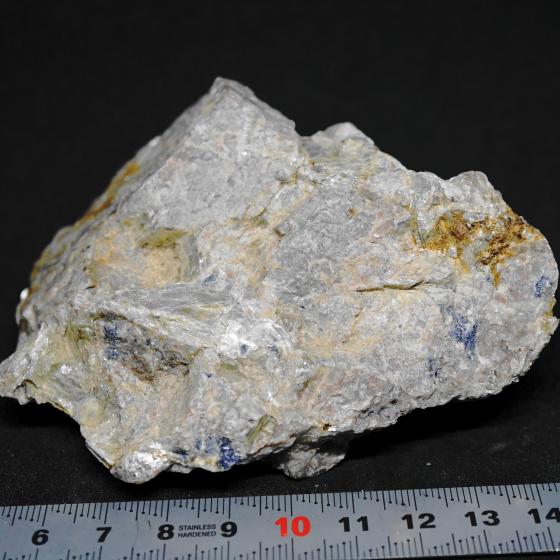 日本産鉱物 Japan Sold参考商品2 紅柱石と鋼玉 Corundum In Andaiusite サファイヤコランダム