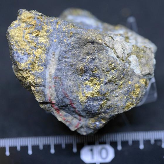 Komurominerals.com ＞ 日本産鉱物・JAPAN ＞ SOLD参考商品 ＞ 黄錫鉱・Stannite