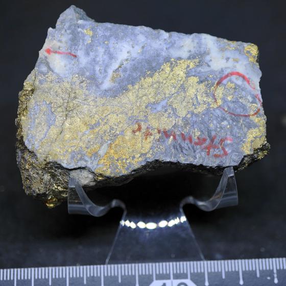 Komurominerals.com ＞ 日本産鉱物・JAPAN ＞ SOLD参考商品 ＞ 黄錫鉱・Stannite