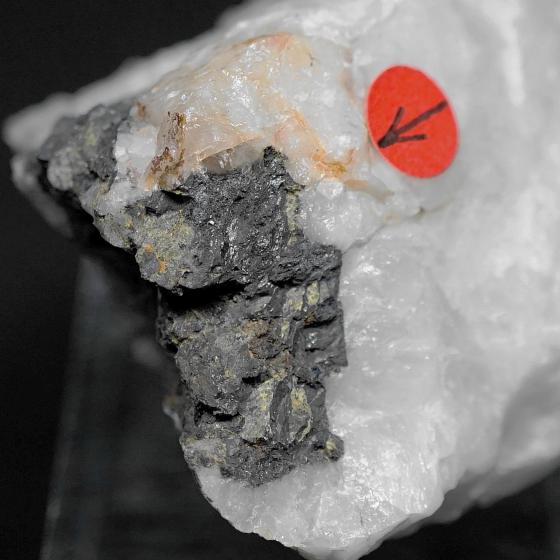 Komurominerals.com ＞ 日本産鉱物・JAPAN ＞ SOLD参考商品 ＞ 黄錫鉱・Stannite