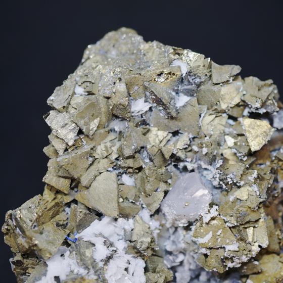 Komurominerals.com ＞ 日本産鉱物・JAPAN ＞ SOLD参考商品 ＞ 黄銅鉱・Chalcopyrite[三角四面体式結晶]