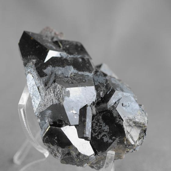 Komurominerals.com ＞ 日本産鉱物・JAPAN ＞ SOLD参考商品 ＞ 灰鉄ざくろ石・Andradite