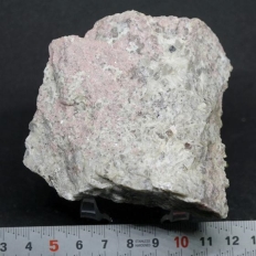 パイロファン石・Pyrophanite