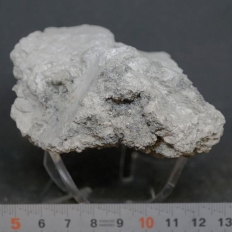 絹雲母と閃亜鉛鉱・Muscovite,Sphalerite [粘土状白雲母・セリサイト）