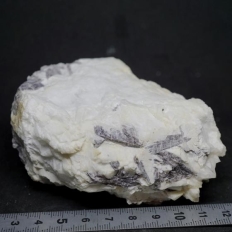 ダトー石と斧石・Datolite&Axinite