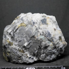 銅亜鉛重石錫鉱石・Cu-Zn-W-Sn Ore [蛍石を伴う縞状鉱石]
