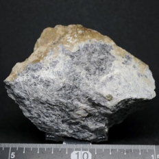 水酸エレスタダト石・Hydroxylellestadite