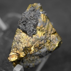 黄銅鉱とウルツ鉱・Chalcopyrite&Wurtzite [結晶］