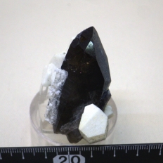 水晶と微斜長石・Quartz＆Microcline